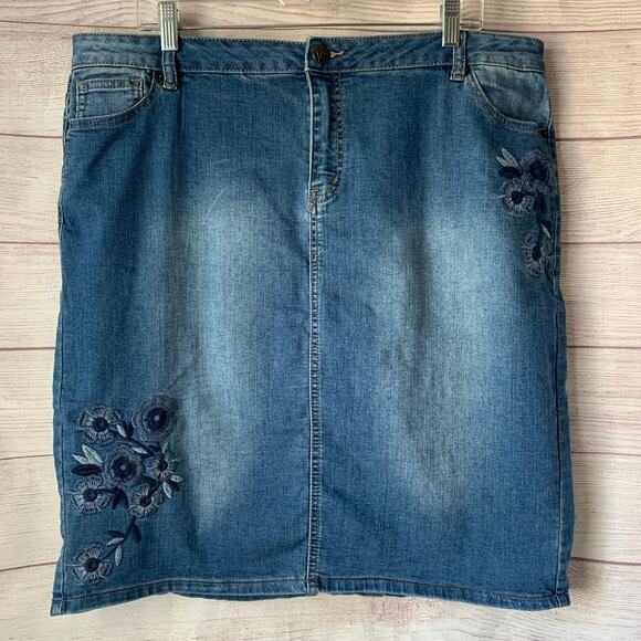 Westport 1962 Denim Jean Skirt with Embroidered Flowers Size 16 - Picture 1 of 13